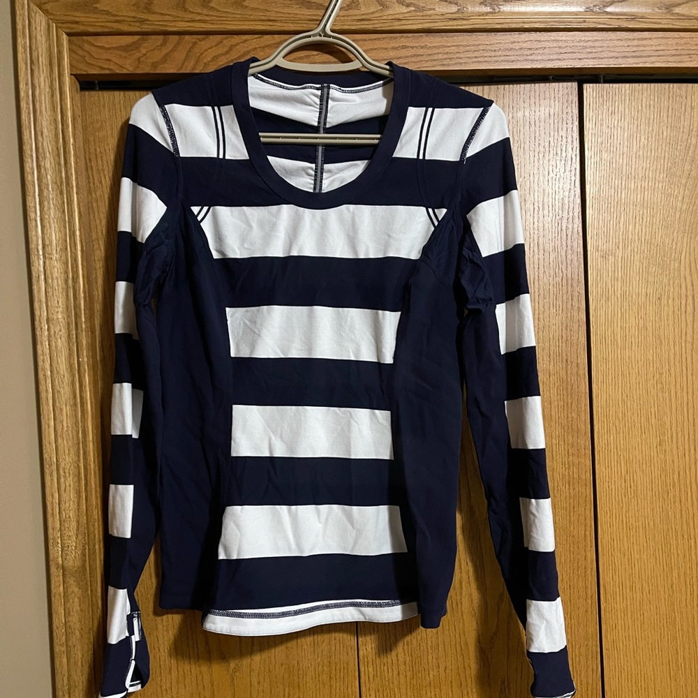 Lululemon Long Sleeve Shirt Size 8